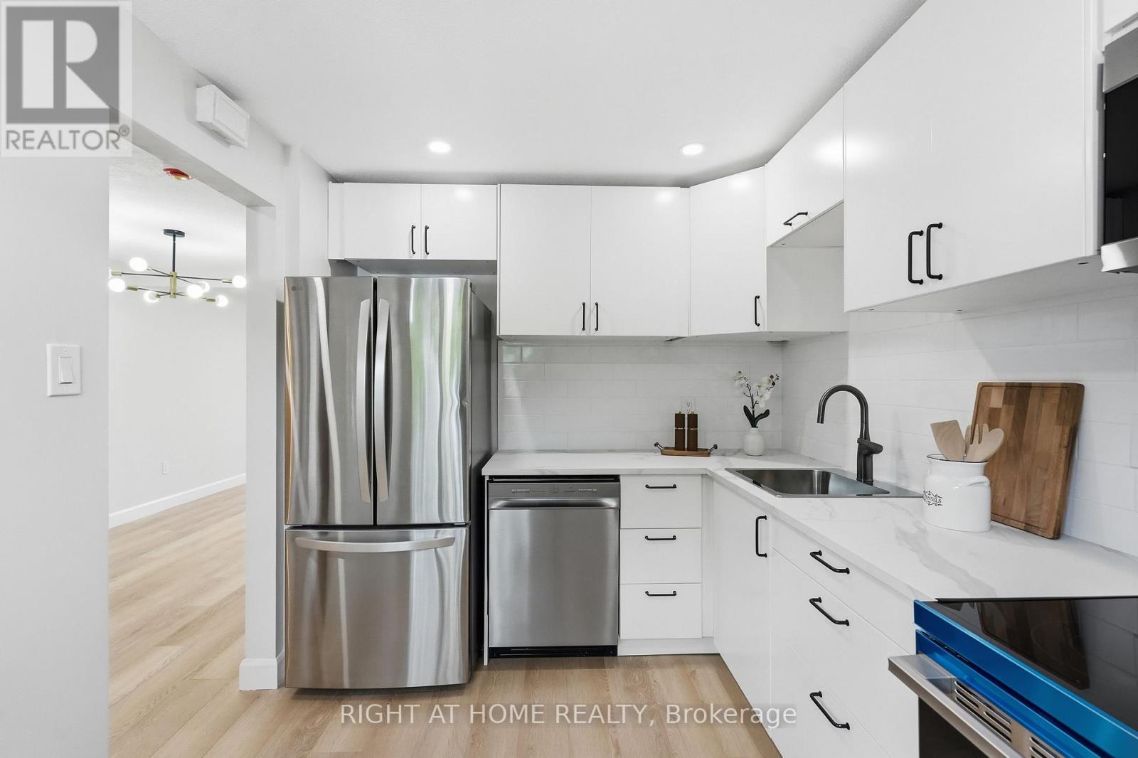 3 - 7874 Jeanne D'arc Boulevard, Ottawa, Ontario  K1C 2E9 - Photo 2 - X13541844