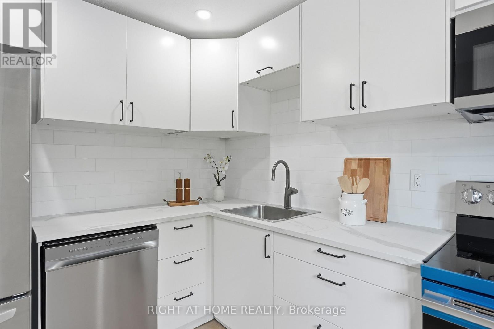 3 - 7874 Jeanne D'arc Boulevard, Ottawa, Ontario  K1C 2E9 - Photo 5 - X13541844
