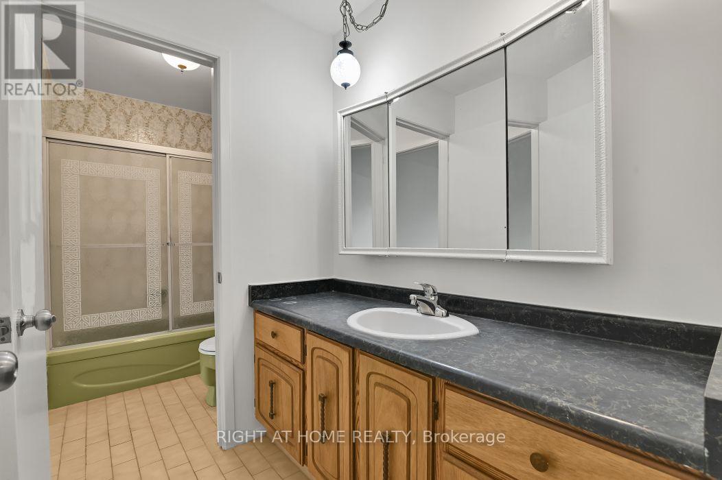 99 Craig Henry Drive, Ottawa, Ontario  K2G 3S8 - Photo 16 - X13542624