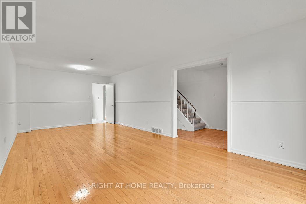 99 Craig Henry Drive, Ottawa, Ontario  K2G 3S8 - Photo 5 - X13542624