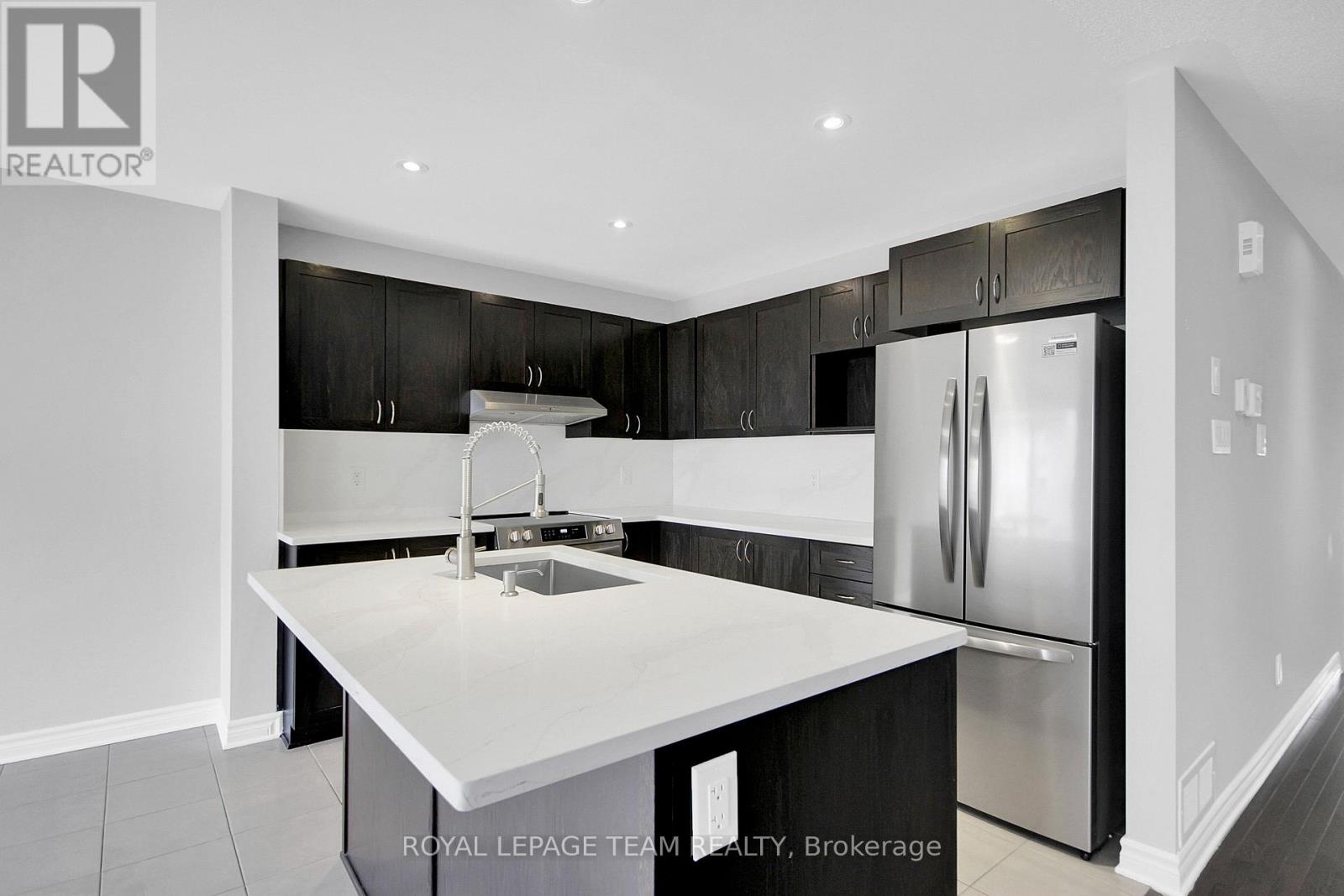 208 Mission Trail Crescent, Ottawa, Ontario  K2S 1B9 - Photo 13 - X13542632