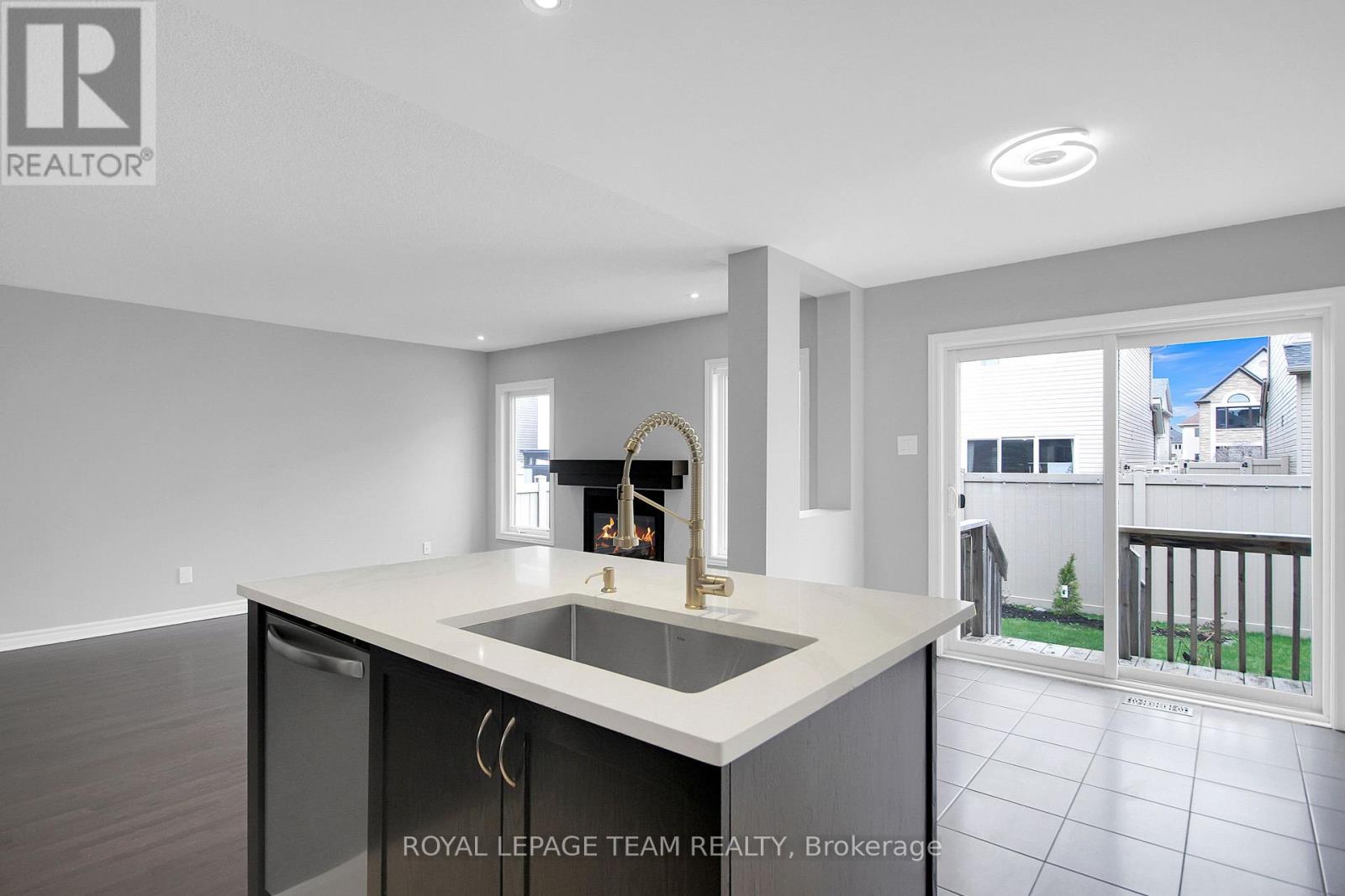 208 Mission Trail Crescent, Ottawa, Ontario  K2S 1B9 - Photo 17 - X13542632