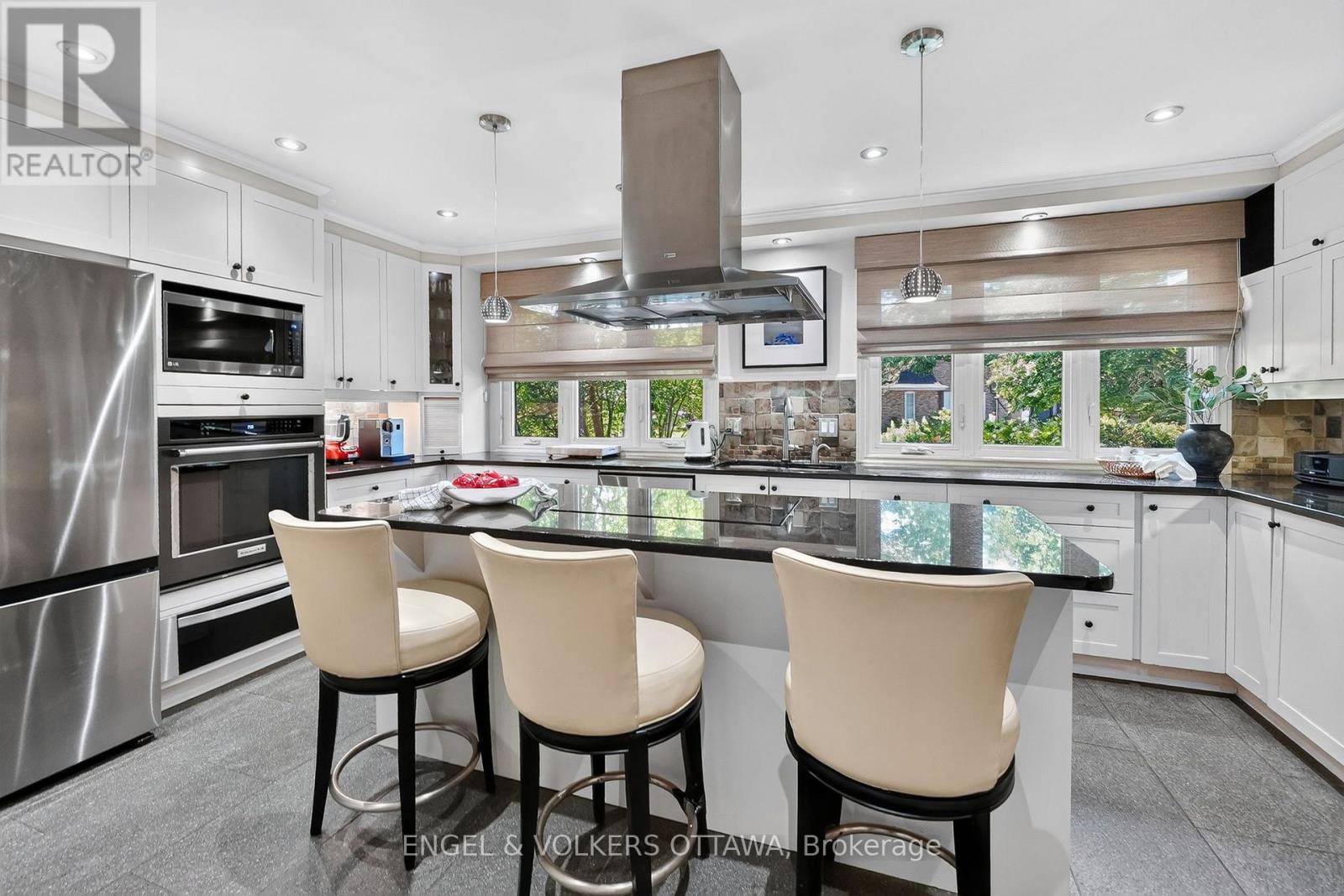 1907 Fairmeadow Crescent, Ottawa, Ontario  K1H 7B8 - Photo 4 - X13542674