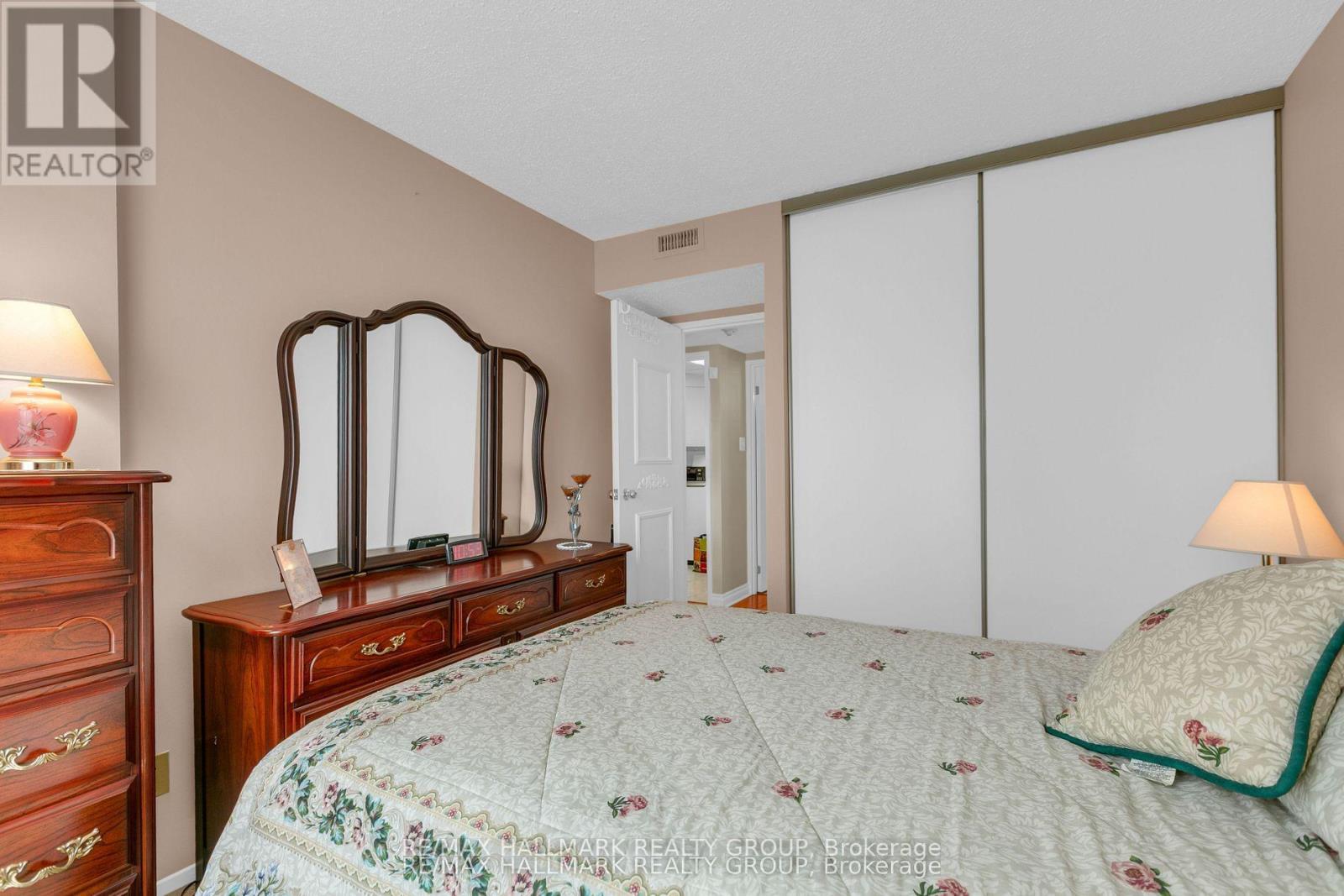 401 - 200 Lafontaine Avenue E, Ottawa, Ontario  K1L 8K8 - Photo 20 - X13542826