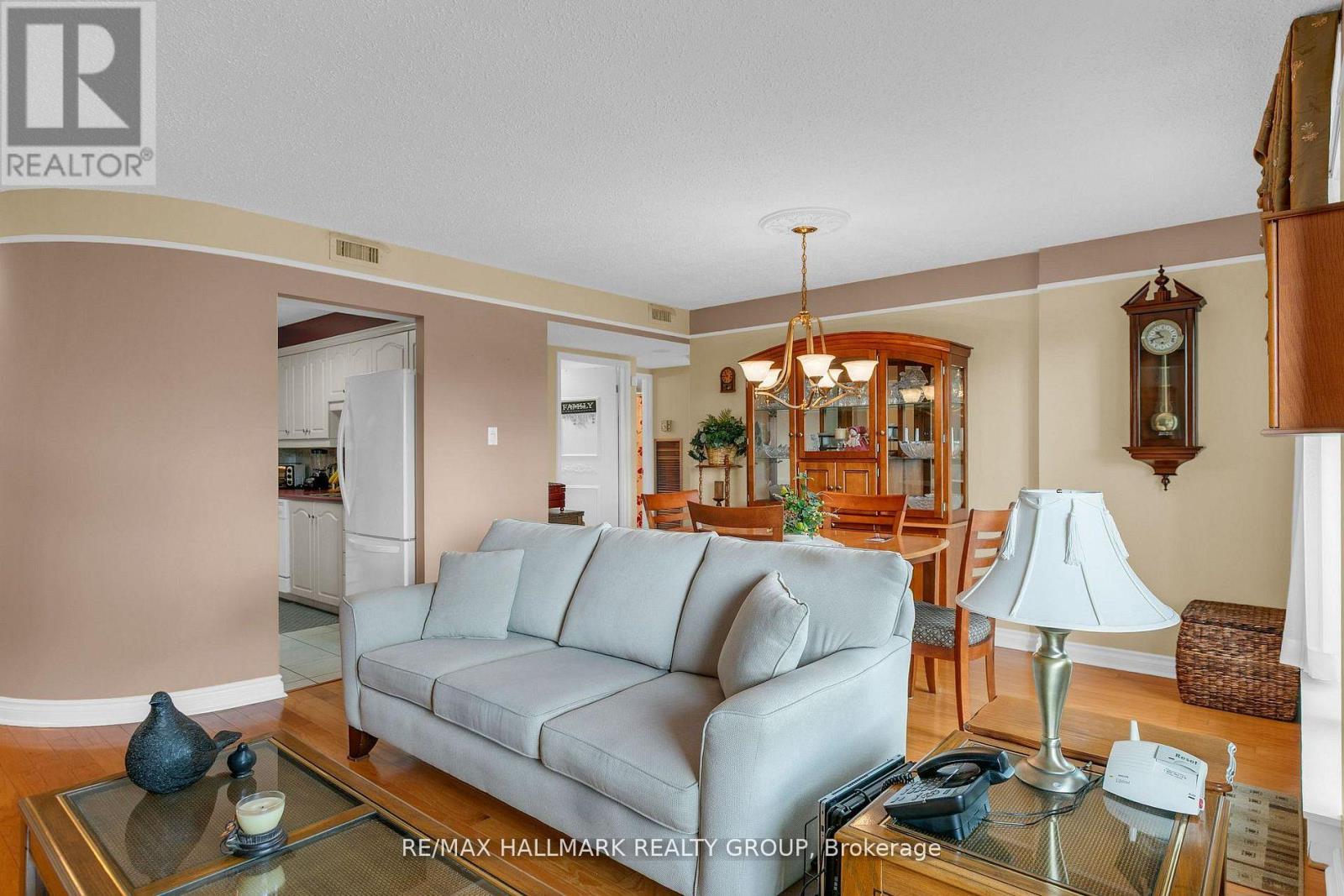401 - 200 Lafontaine Avenue E, Ottawa, Ontario  K1L 8K8 - Photo 7 - X13542826