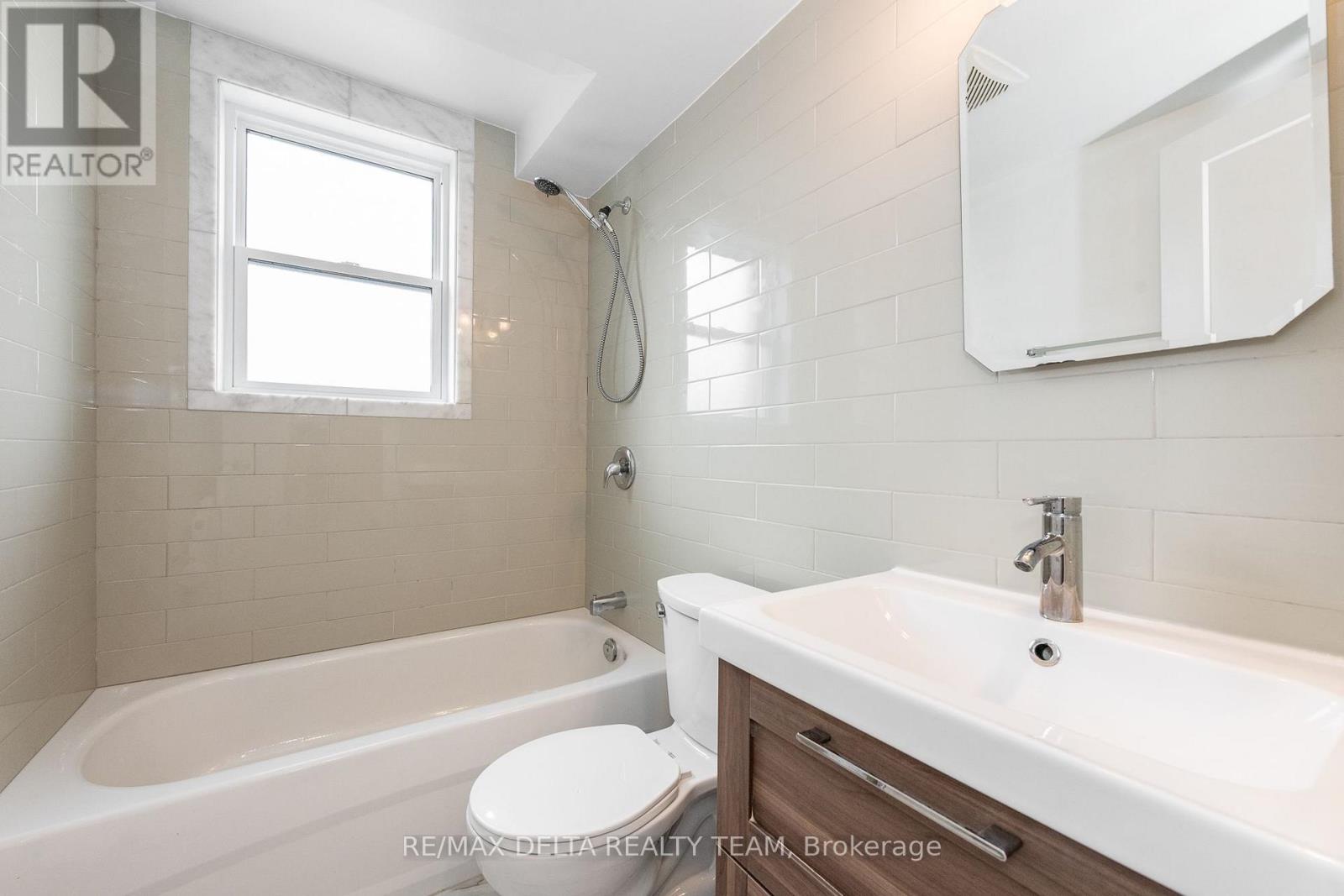 1 - 416 Dovercourt Avenue, Ottawa, Ontario  K2A 0T1 - Photo 10 - X13542858