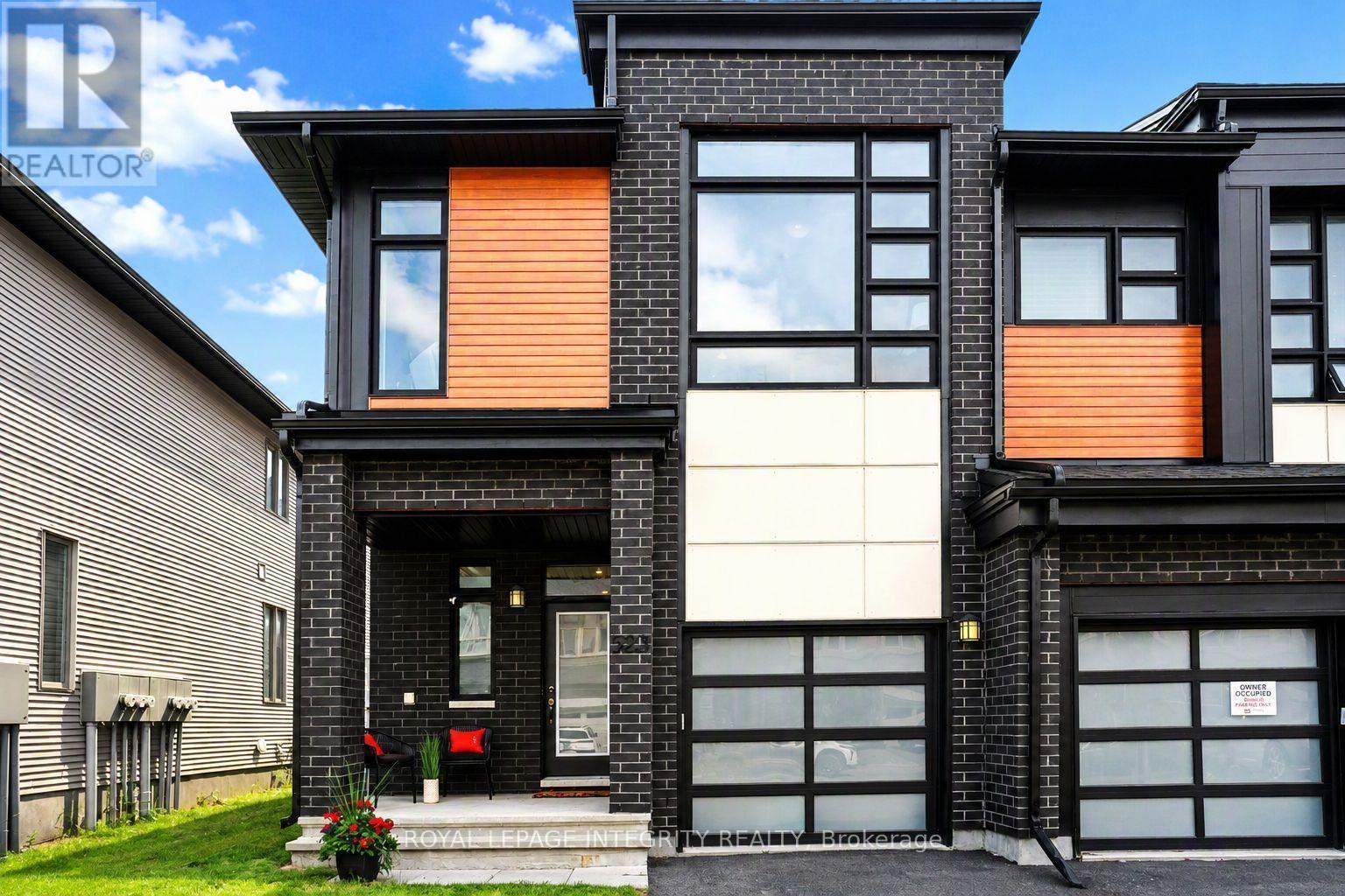 523 Triangle Street, Ottawa, Ontario  K2V 0M7 - Photo 1 - X13542882