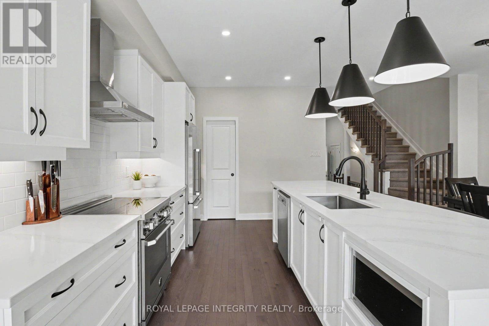 523 Triangle Street, Ottawa, Ontario  K2V 0M7 - Photo 13 - X13542882