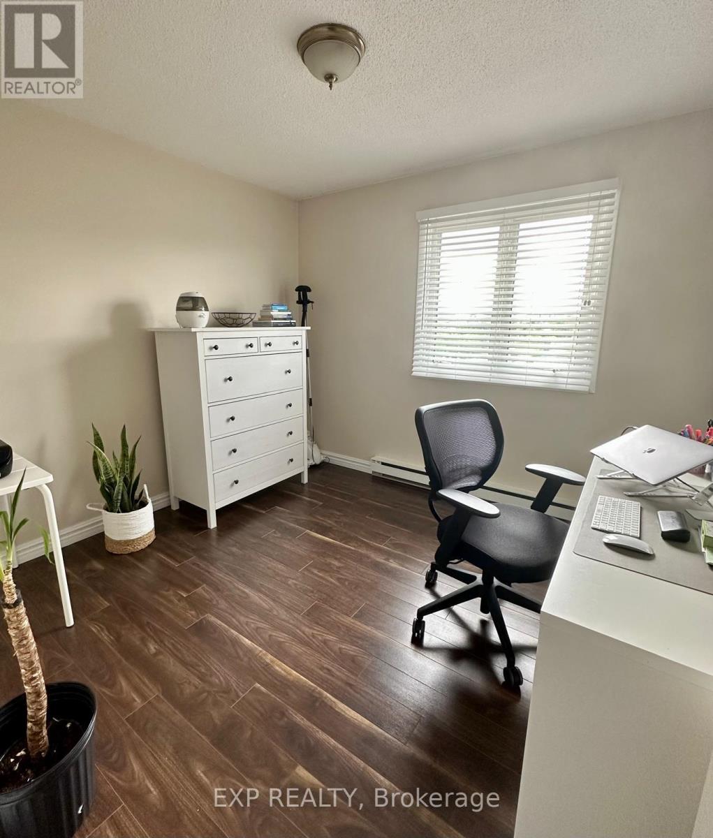 909 - 158a Mcarthur Avenue, Ottawa, Ontario  K1L 7E7 - Photo 11 - X13543048