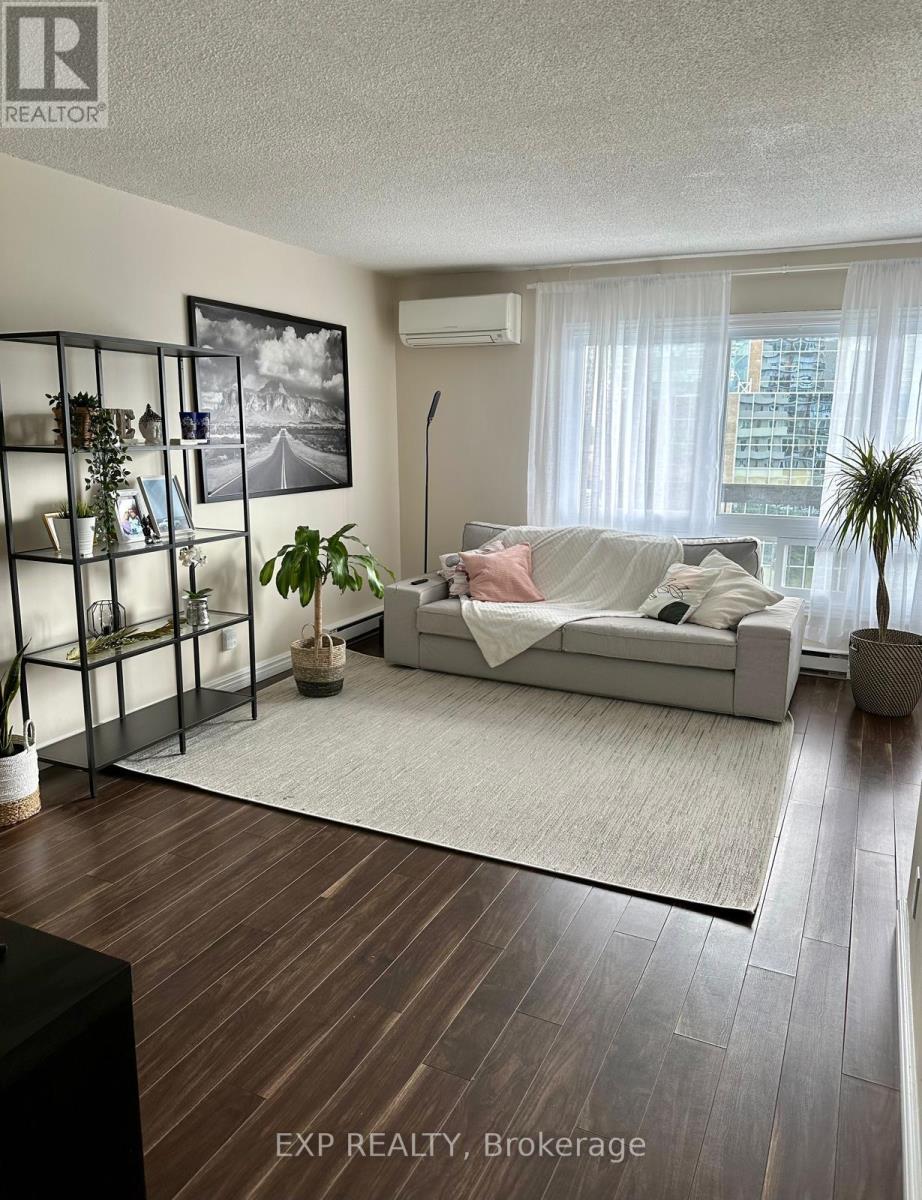 909 - 158a Mcarthur Avenue, Ottawa, Ontario  K1L 7E7 - Photo 5 - X13543048