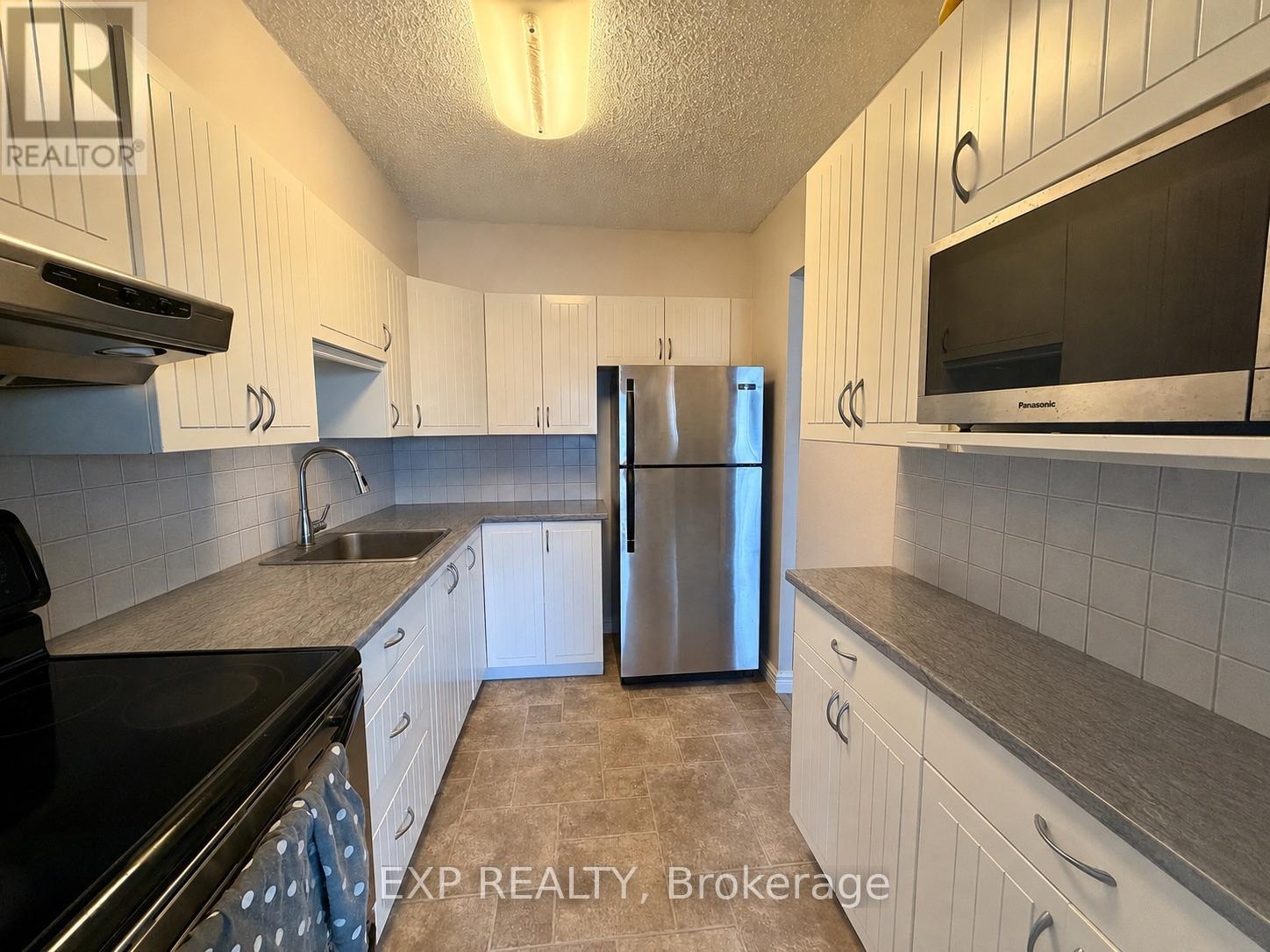 909 - 158a Mcarthur Avenue, Ottawa, Ontario  K1L 7E7 - Photo 7 - X13543048