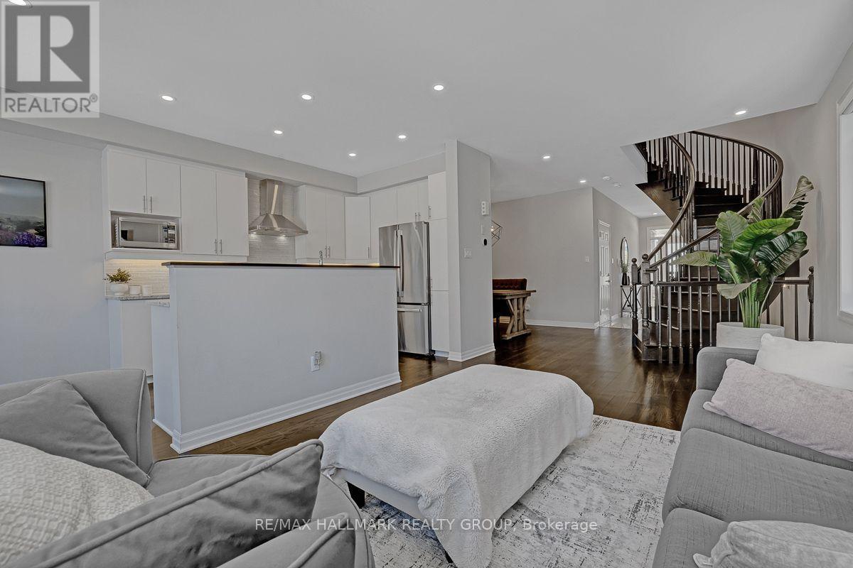 317 Lysander Place, Ottawa, Ontario  K1K 3X8 - Photo 8 - X13543180