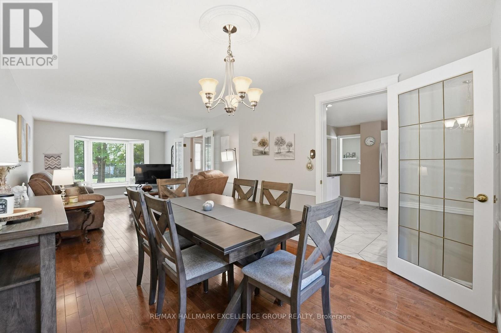 6126 Vineyard Drive, Ottawa, Ontario  K1C 2N6 - Photo 11 - X13543332