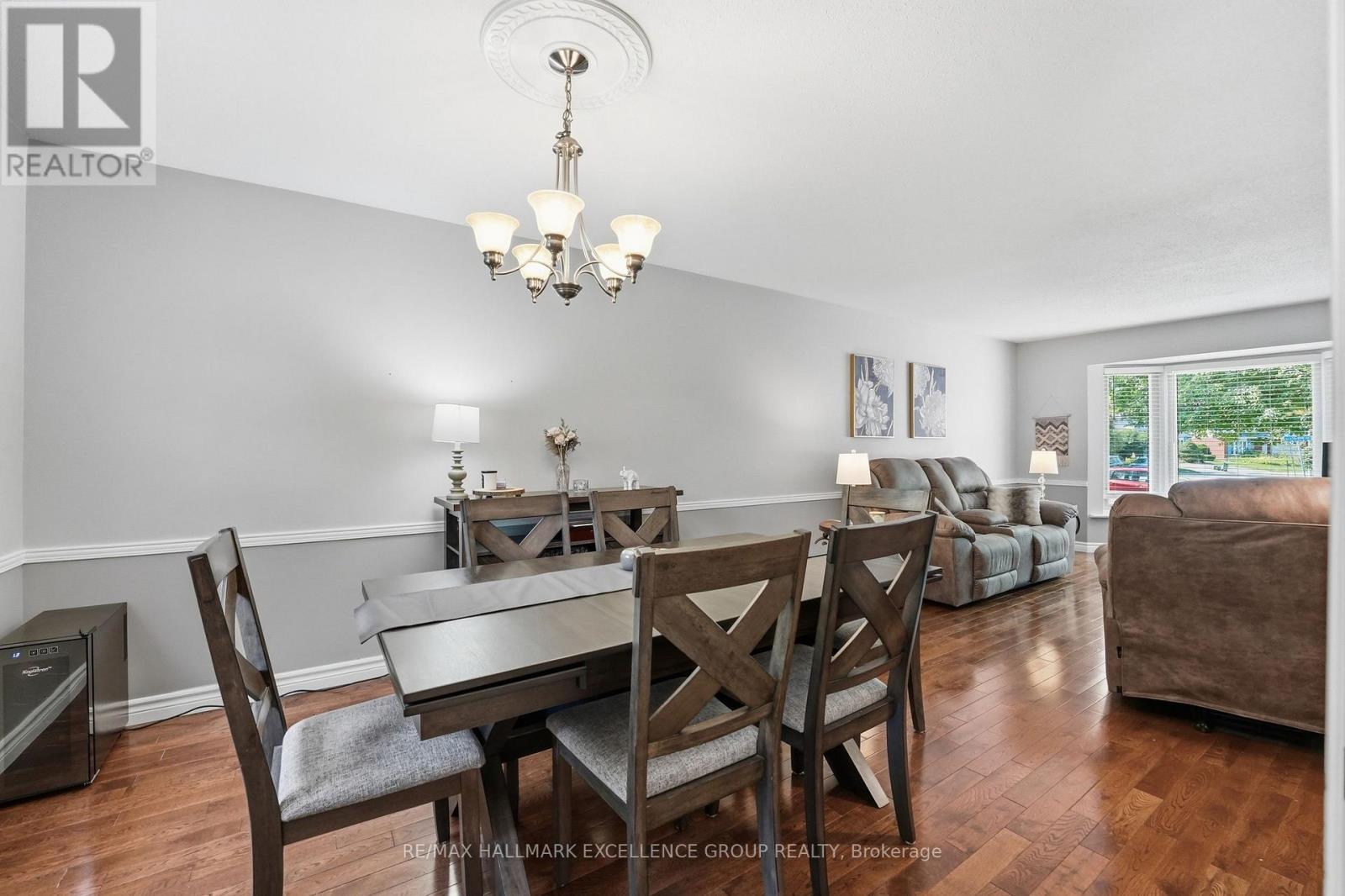 6126 Vineyard Drive, Ottawa, Ontario  K1C 2N6 - Photo 12 - X13543332