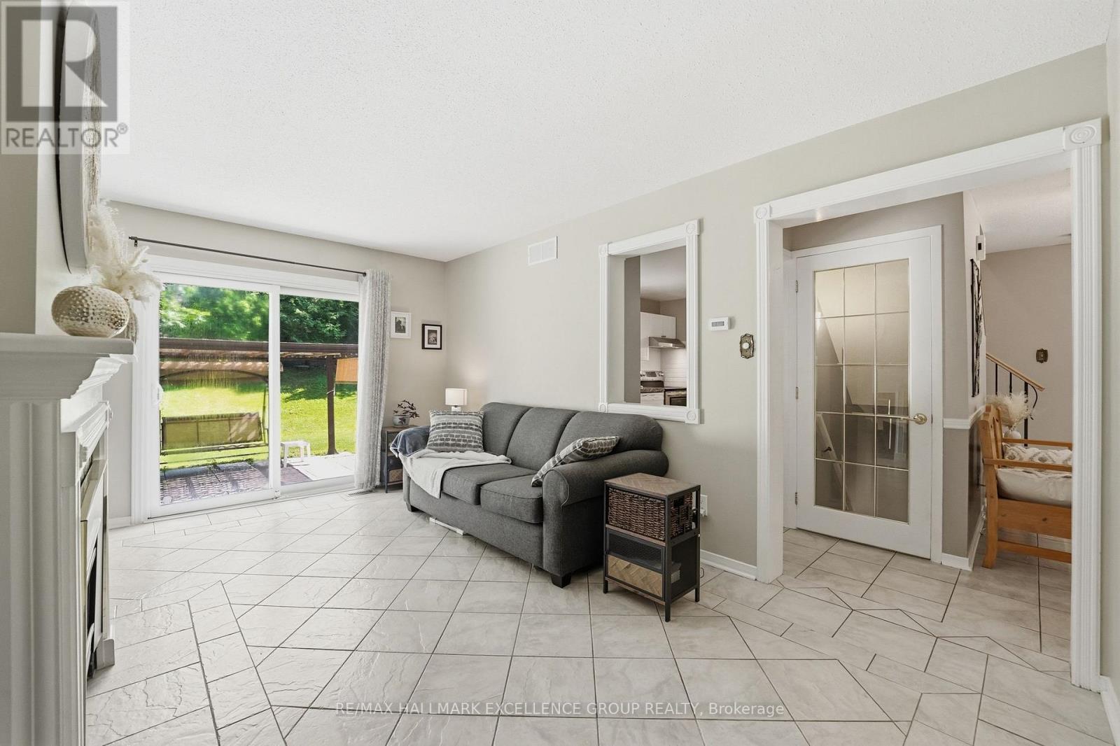 6126 Vineyard Drive, Ottawa, Ontario  K1C 2N6 - Photo 19 - X13543332