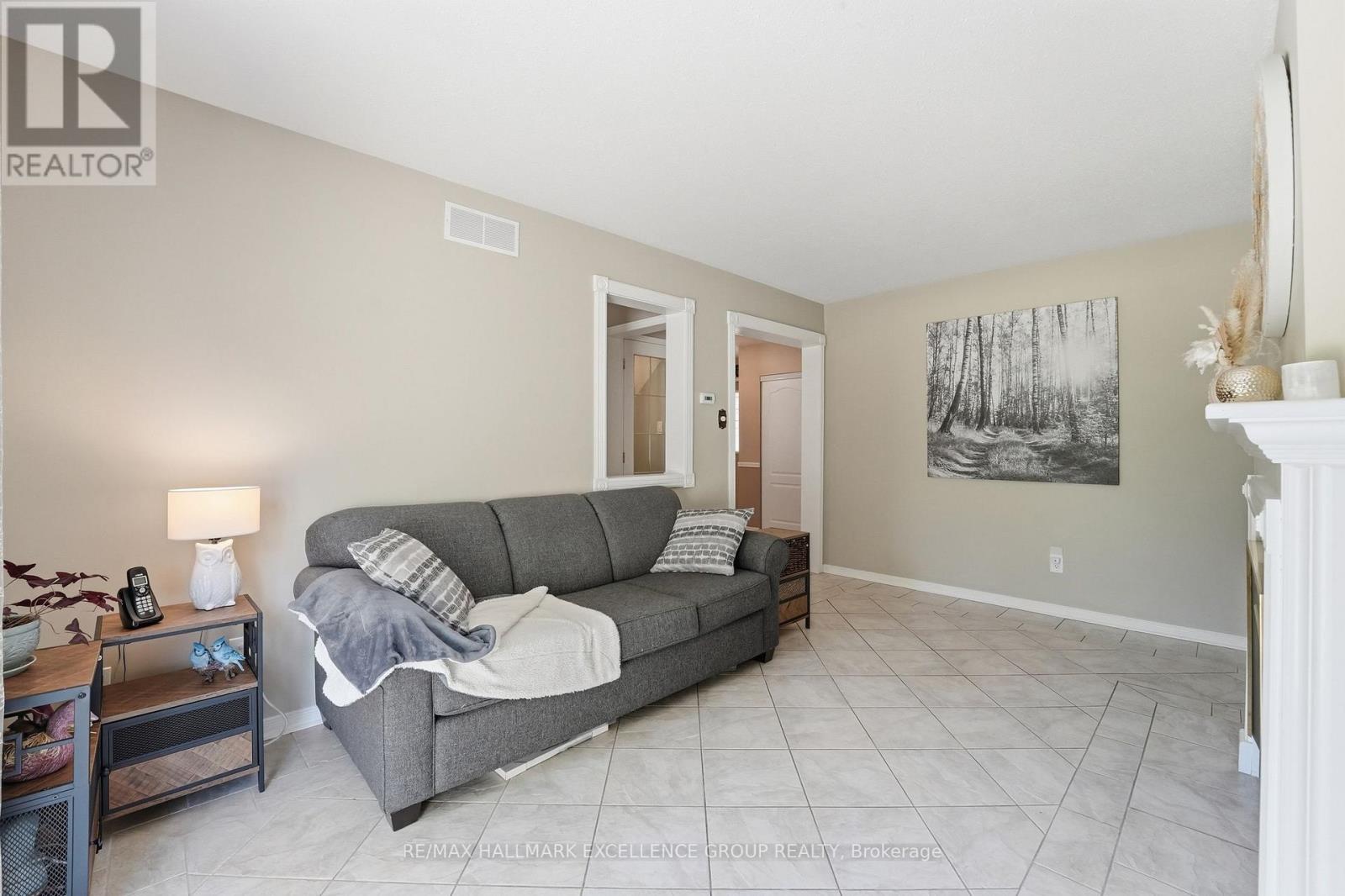 6126 Vineyard Drive, Ottawa, Ontario  K1C 2N6 - Photo 20 - X13543332