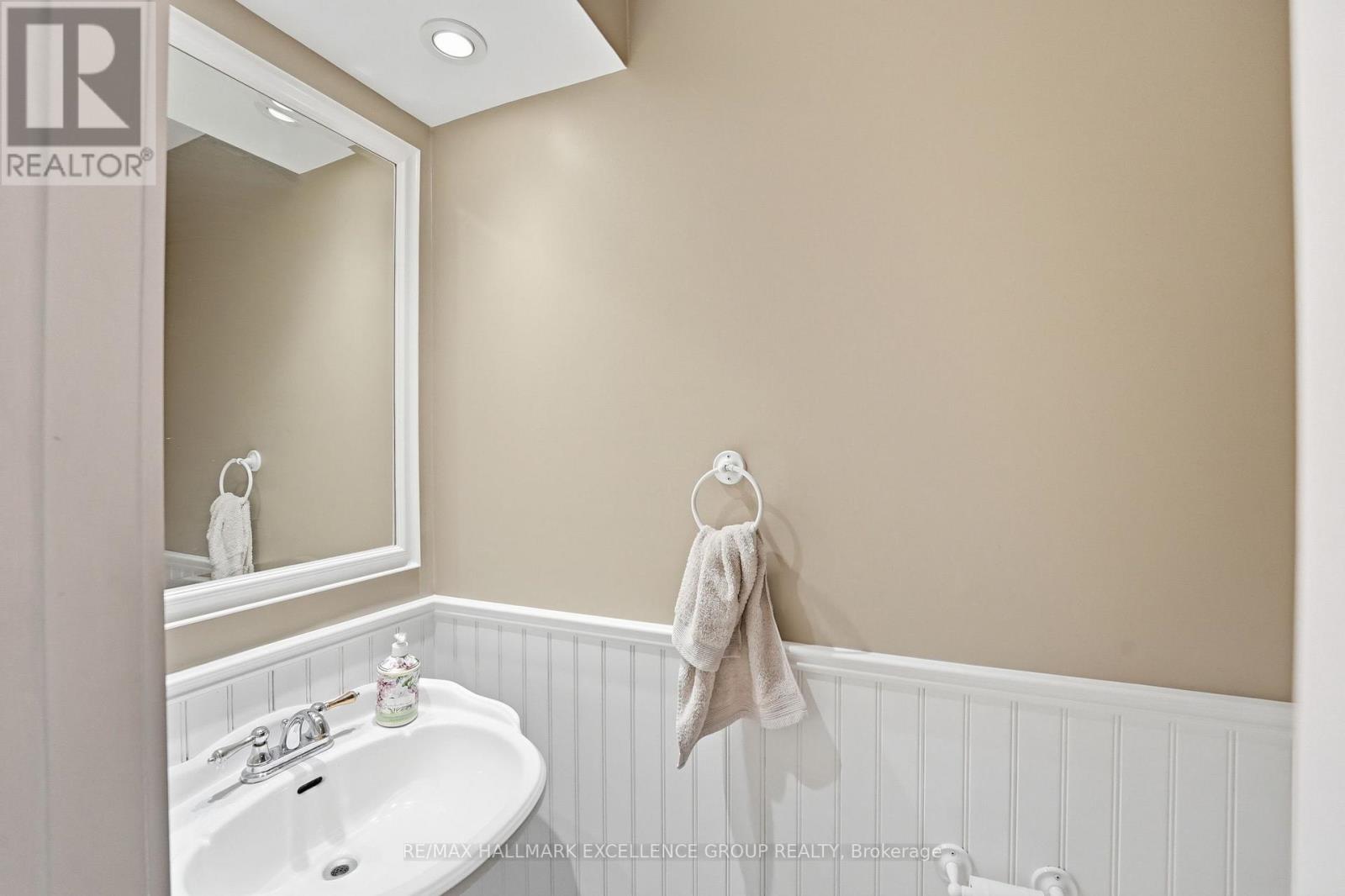 6126 Vineyard Drive, Ottawa, Ontario  K1C 2N6 - Photo 23 - X13543332