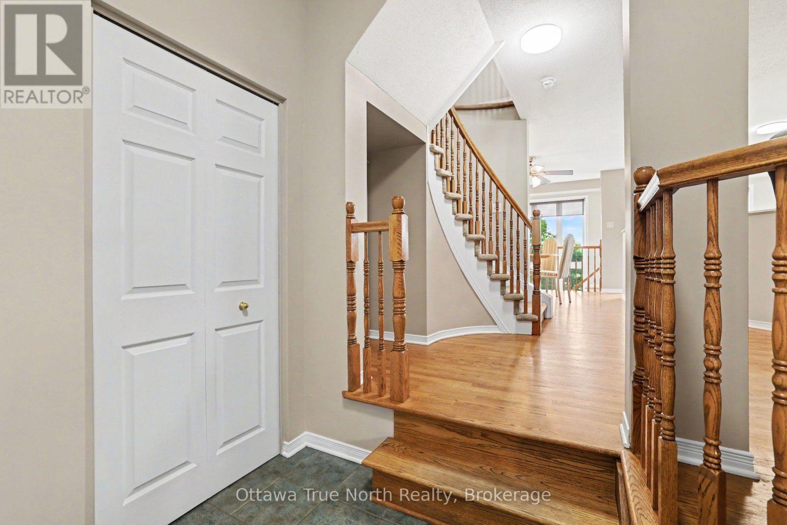 187 Kincardine Drive, Ottawa, Ontario  K2V 1C5 - Photo 4 - X13543354