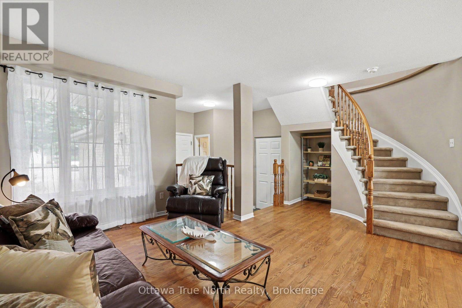 187 Kincardine Drive, Ottawa, Ontario  K2V 1C5 - Photo 7 - X13543354