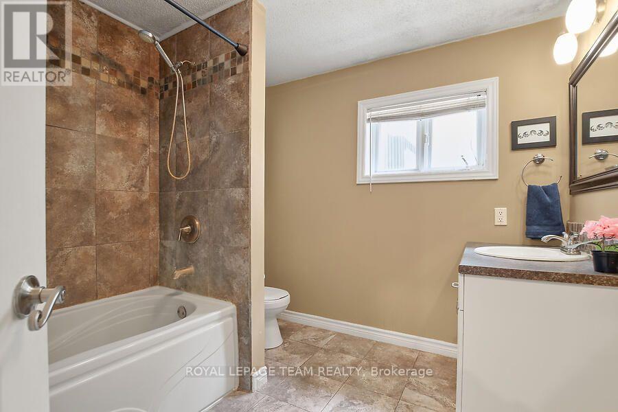 3636 Forestview Lane, Ottawa, Ontario  K0A 1T0 - Photo 28 - X13543460