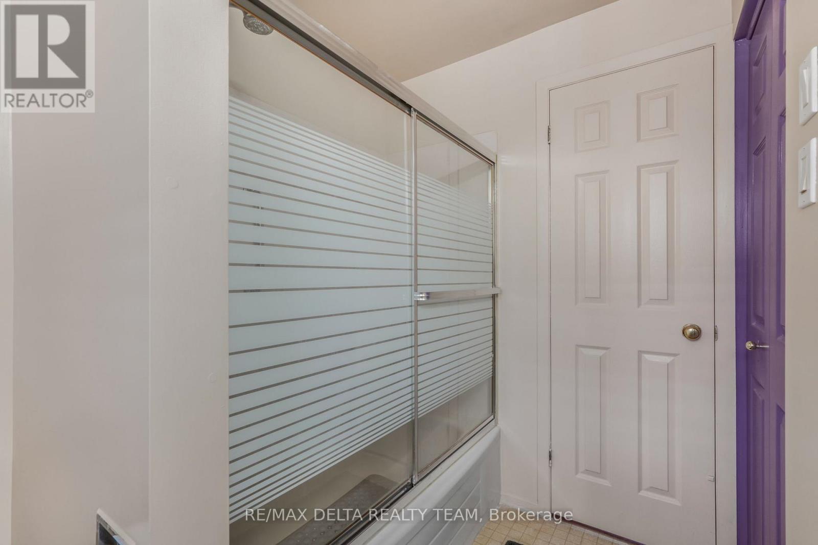 6043 Valley Field Crescent, Ottawa, Ontario  K1C 5P2 - Photo 24 - X13543528