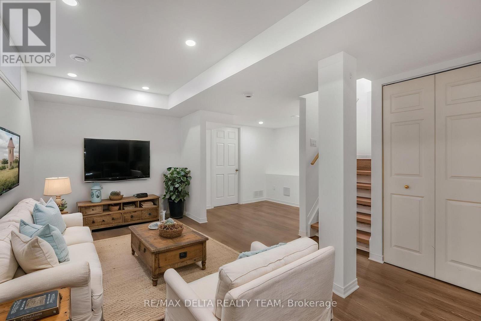 6043 Valley Field Crescent, Ottawa, Ontario  K1C 5P2 - Photo 26 - X13543528