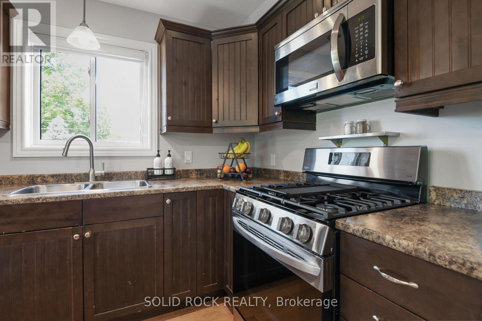55 Woodward Street, Carleton Place, Ontario  K7C 2X3 - Photo 6 - X13543766