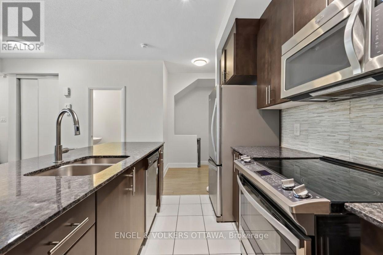 88 Holmwood Avenue, Ottawa, Ontario  K1S 2P1 - Photo 8 - X13543802
