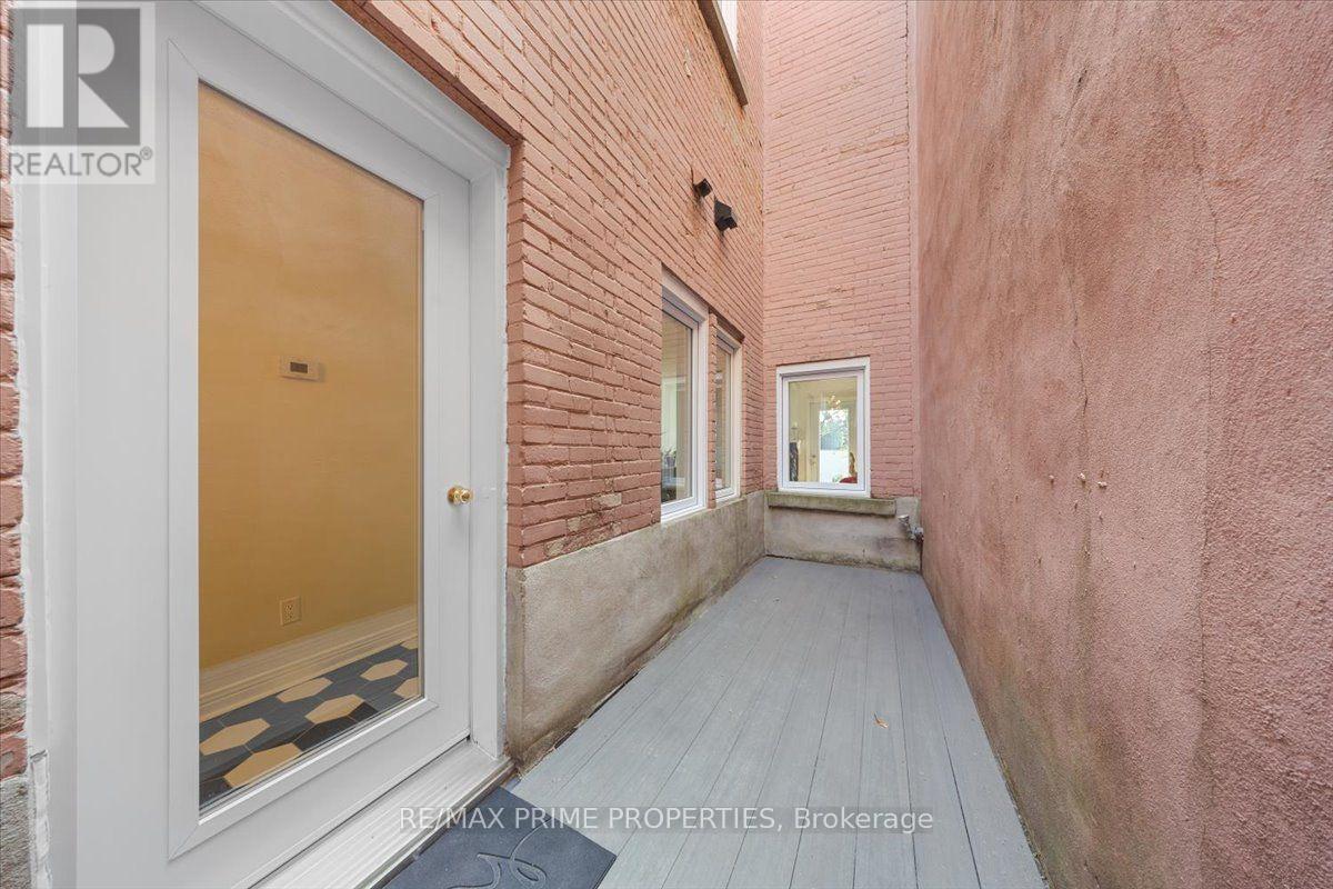 236 Bruyere Street, Ottawa, Ontario  K1N 5E3 - Photo 10 - X13543880