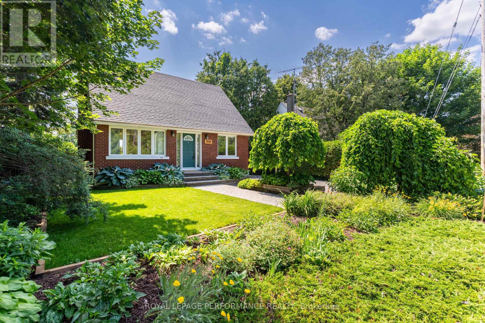 1808 Russell Road, Ottawa, Ontario  K1G 1L5 - Photo 1 - X13544098