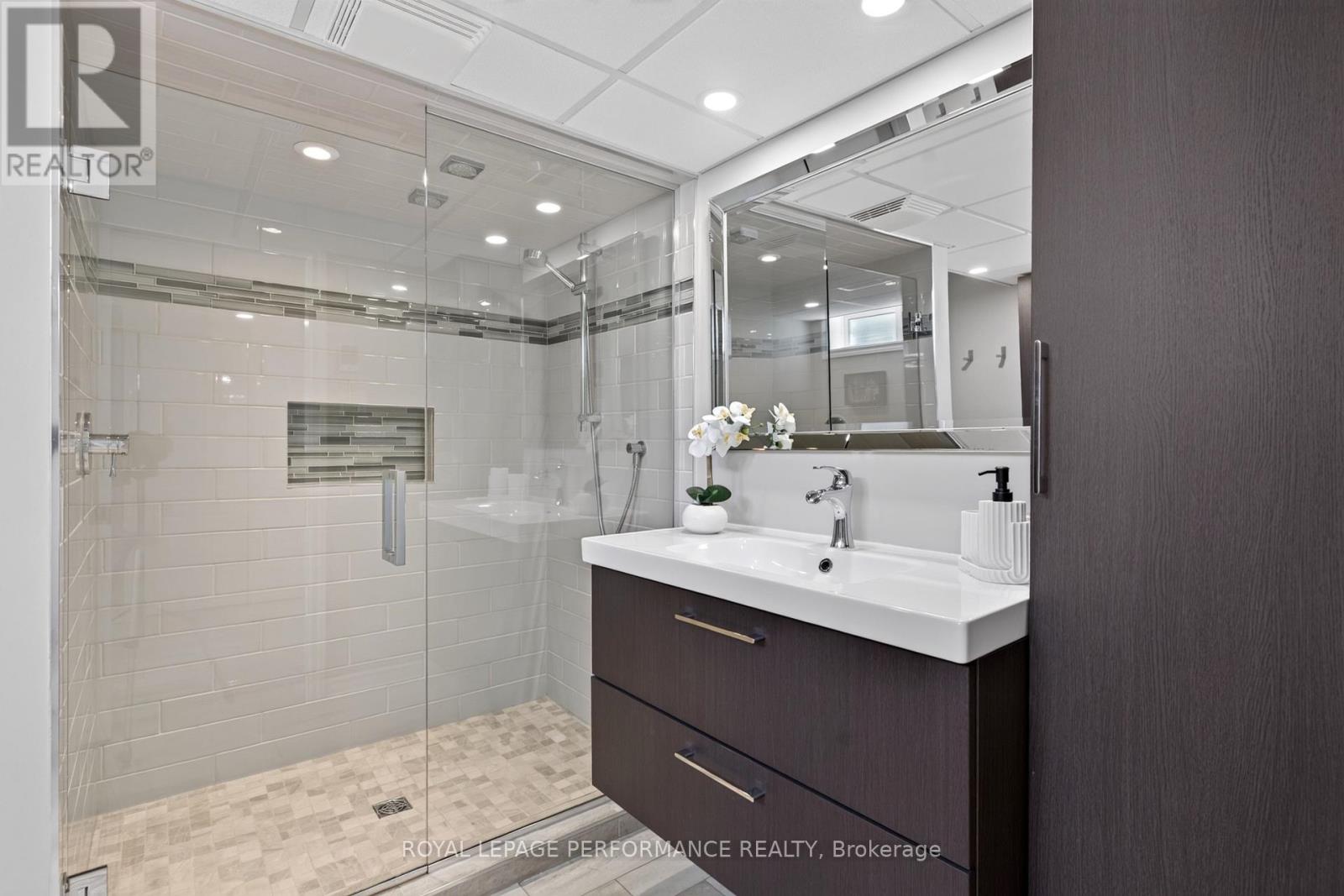 1808 Russell Road, Ottawa, Ontario  K1G 1L5 - Photo 30 - X13544098