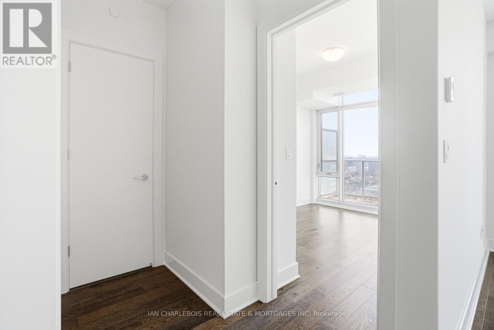 1701 - 255 Bay Street, Ottawa, Ontario  K1R 0C5 - Photo 18 - X13544106