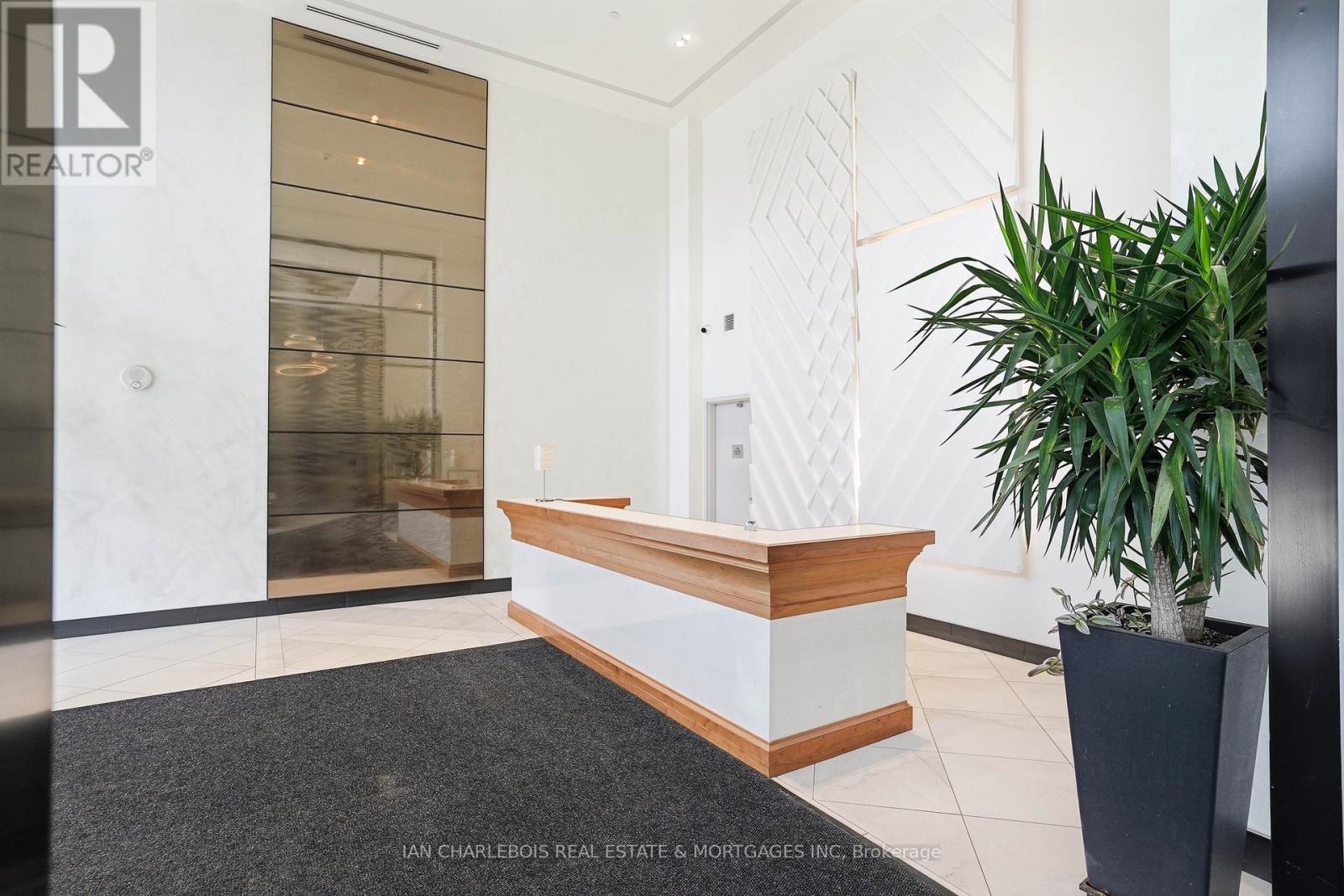 1701 - 255 Bay Street, Ottawa, Ontario  K1R 0C5 - Photo 3 - X13544106