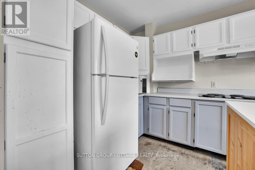 2014 Falkirk Crescent, Ottawa, Ontario  K1B 4Y7 - Photo 10 - X13544144