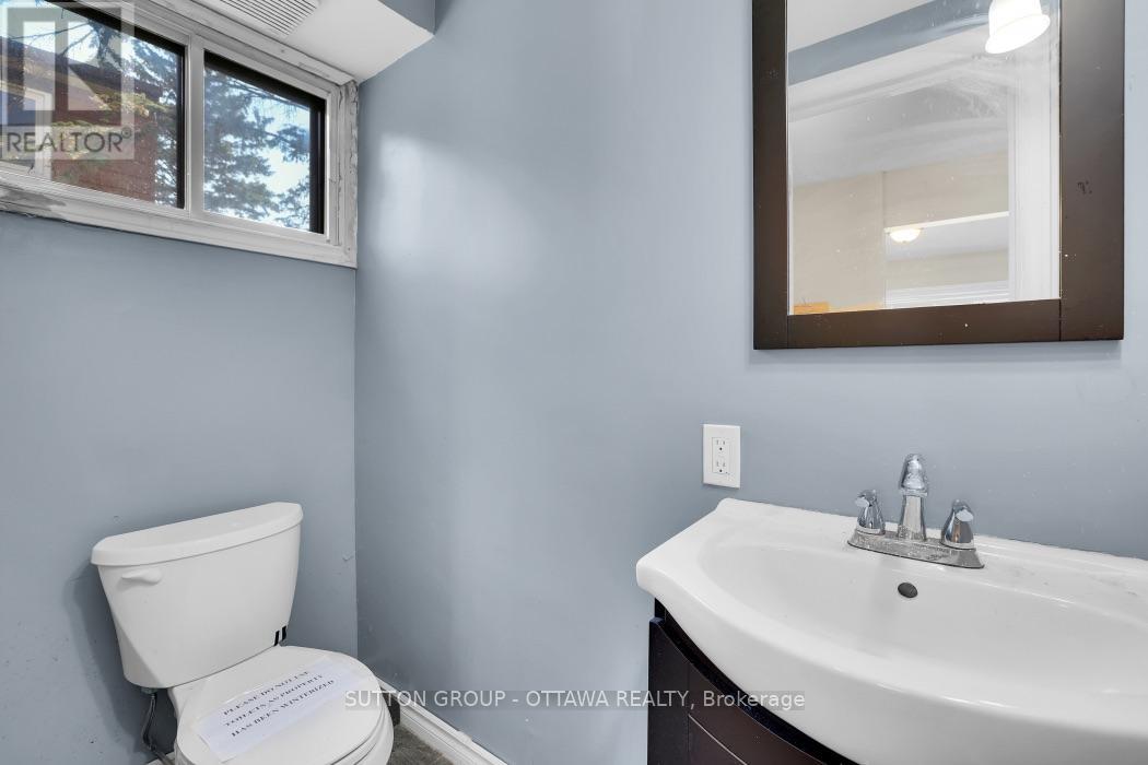 2014 Falkirk Crescent, Ottawa, Ontario  K1B 4Y7 - Photo 15 - X13544144