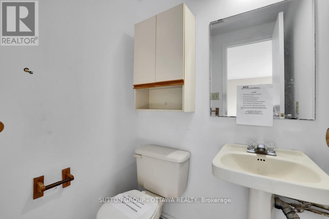 2014 Falkirk Crescent, Ottawa, Ontario  K1B 4Y7 - Photo 18 - X13544144