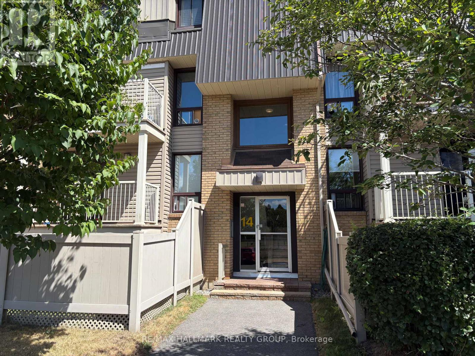 4 - 14 Sweetbriar Circle, Ottawa, Ontario  K2J 2K4 - Photo 1 - X13544194