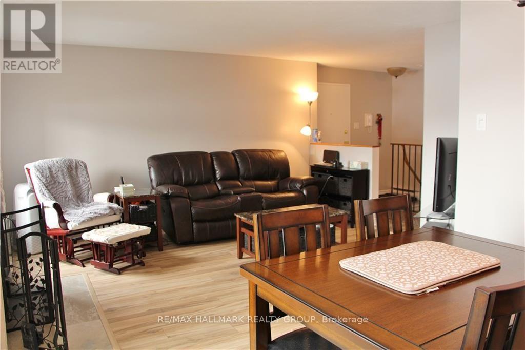 4 - 14 Sweetbriar Circle, Ottawa, Ontario  K2J 2K4 - Photo 4 - X13544194