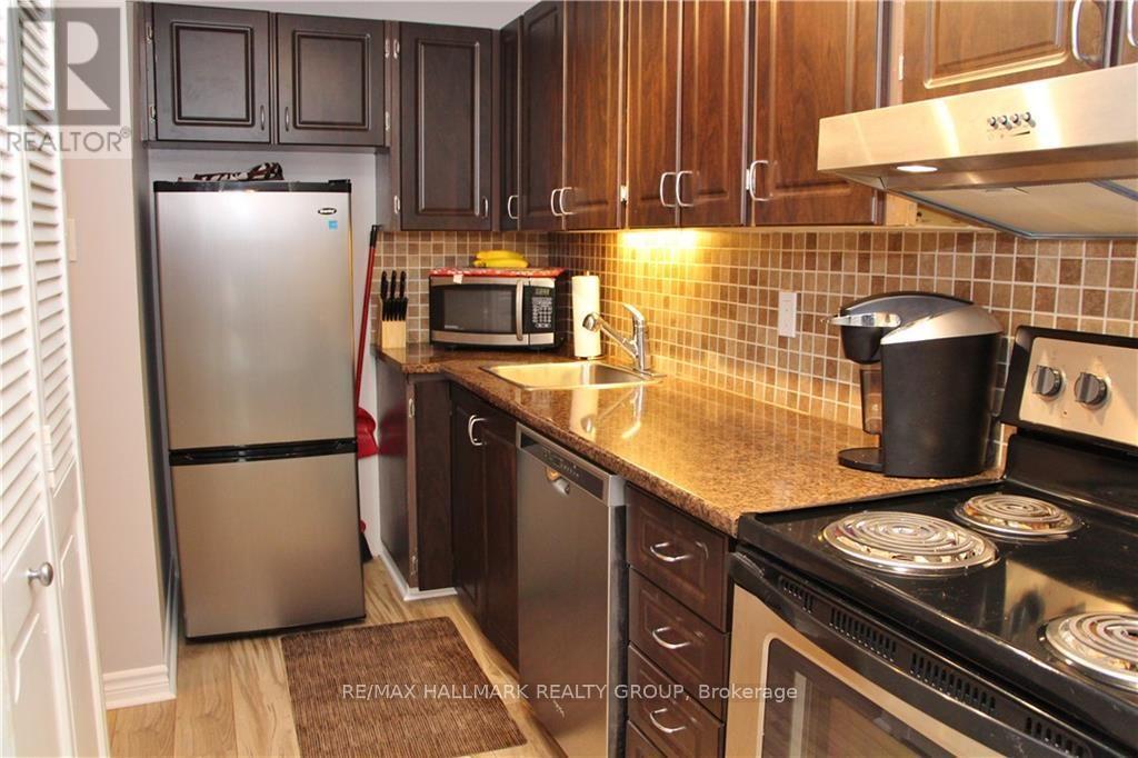 4 - 14 Sweetbriar Circle, Ottawa, Ontario  K2J 2K4 - Photo 8 - X13544194