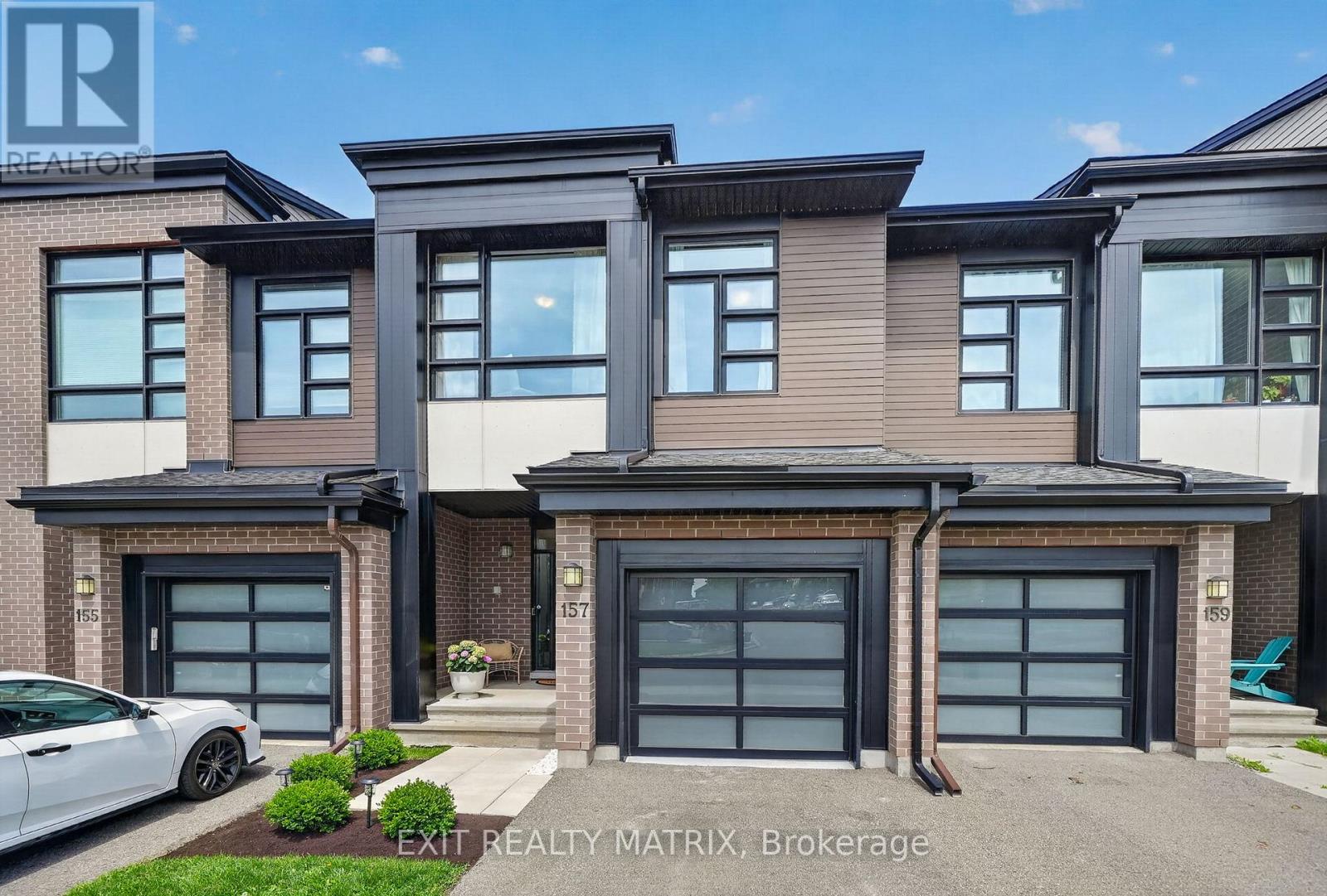 157 Longworth Avenue, Ottawa, Ontario  K1T 0T2 - Photo 1 - X13544214