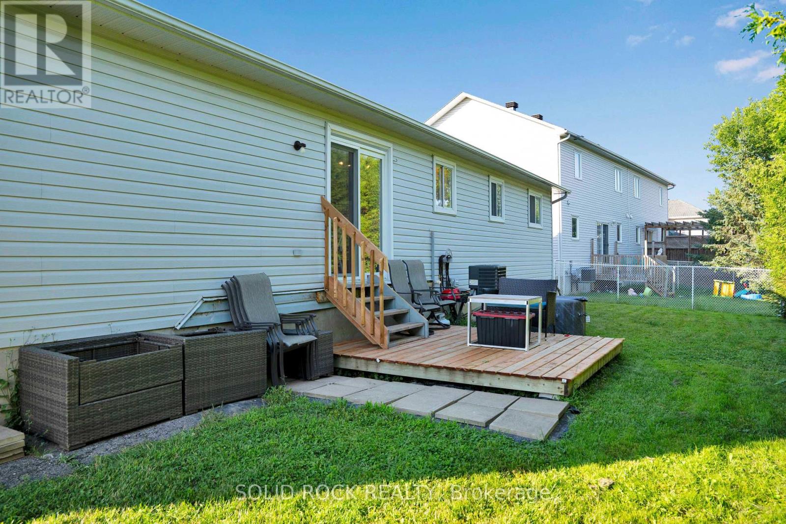 17 Blais Street, Russell, Ontario  K0A 1W0 - Photo 34 - X13544284