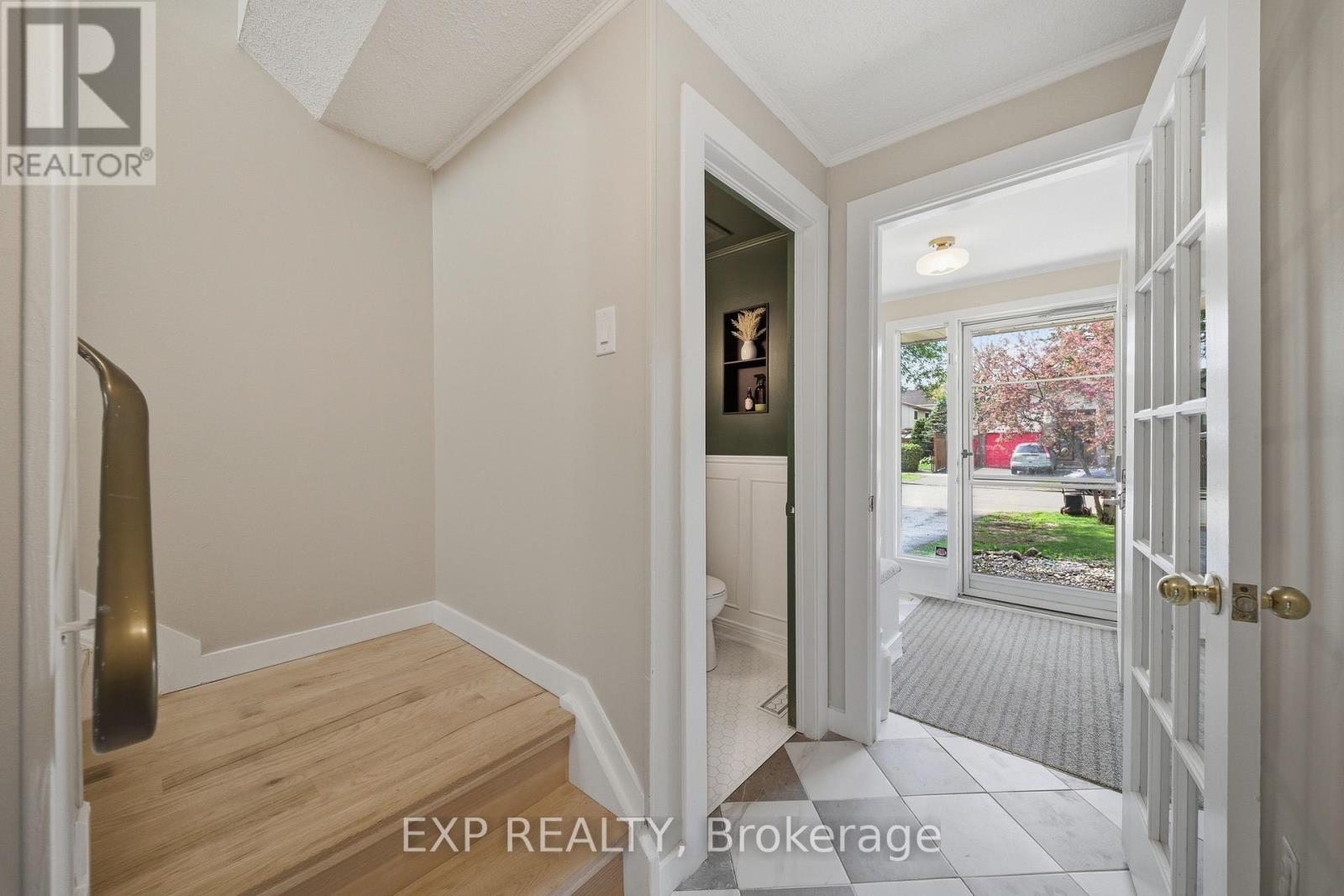 2333 Cotters Crescent, Ottawa, Ontario  K1V 8Y7 - Photo 4 - X13544360