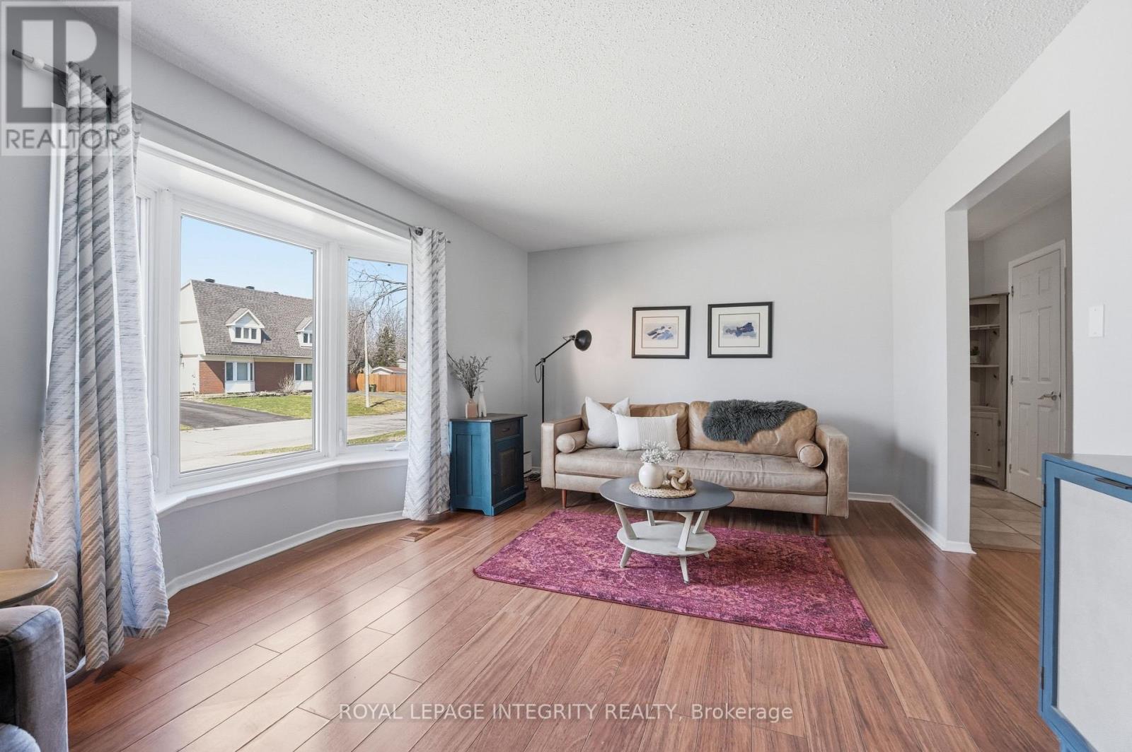 776 Vinette Crescent, Ottawa, Ontario  K1E 1W9 - Photo 3 - X13544368