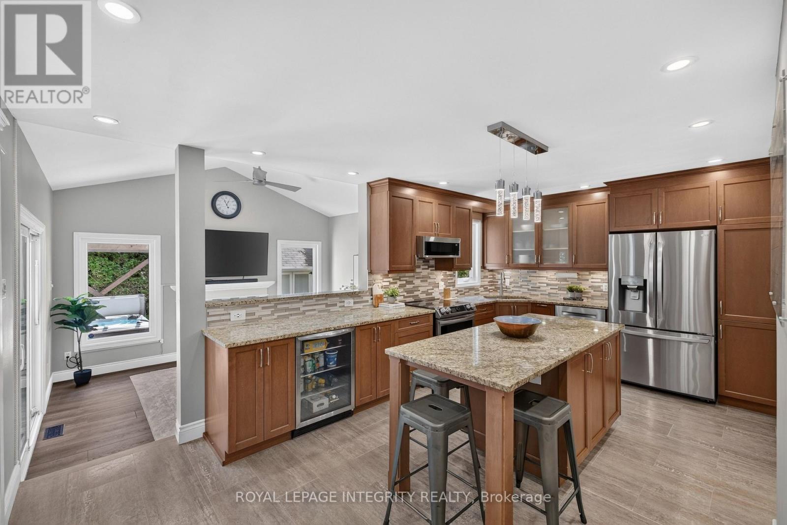 38 Pebble Creek Crescent, Ottawa, Ontario  K2M 2L4 - Photo 12 - X13544434