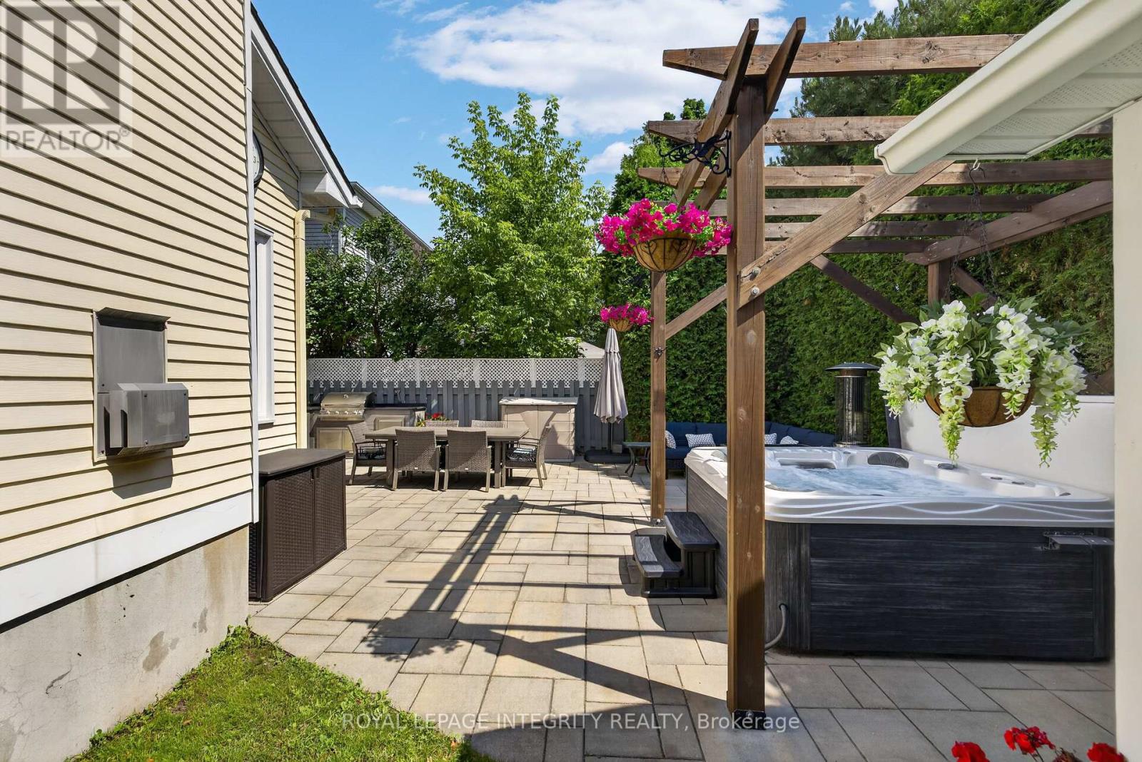 38 Pebble Creek Crescent, Ottawa, Ontario  K2M 2L4 - Photo 43 - X13544434