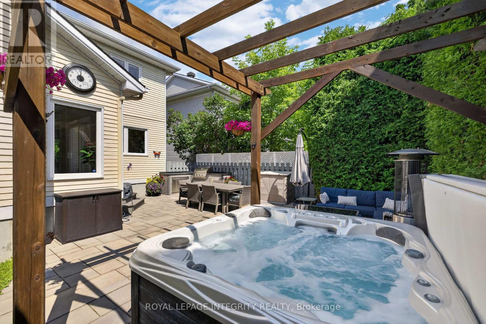 38 Pebble Creek Crescent, Ottawa, Ontario  K2M 2L4 - Photo 44 - X13544434
