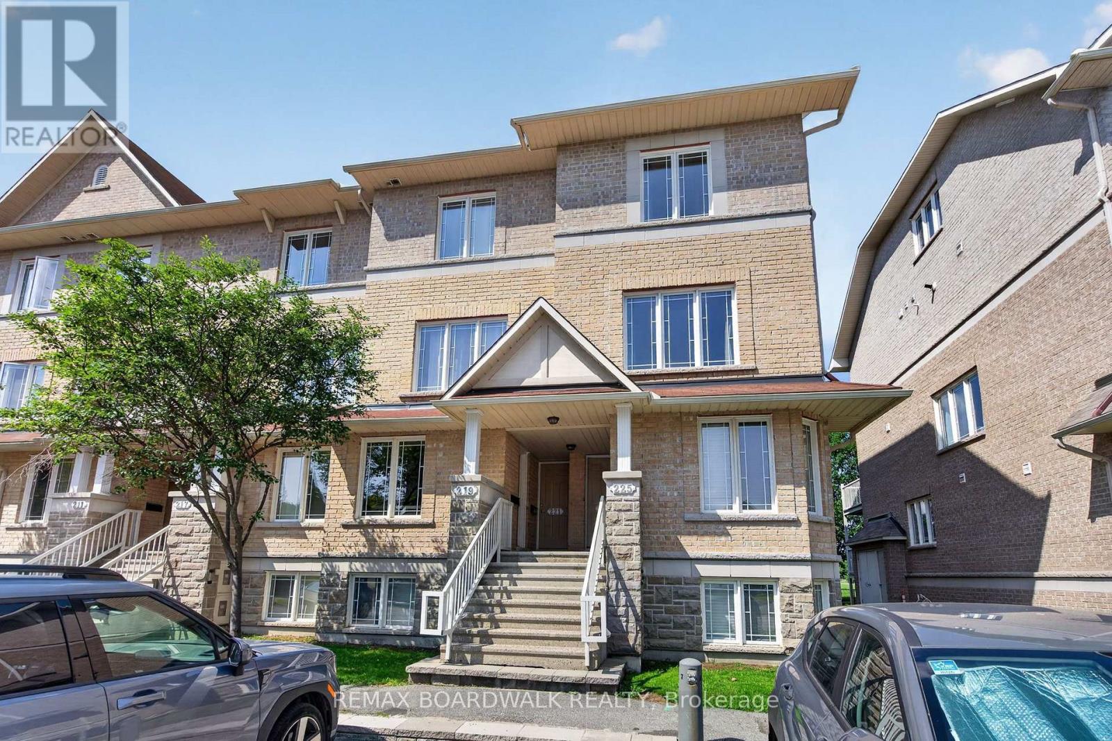 223 Paseo Private, Ottawa, Ontario  K2G 4N5 - Photo 1 - X13544536