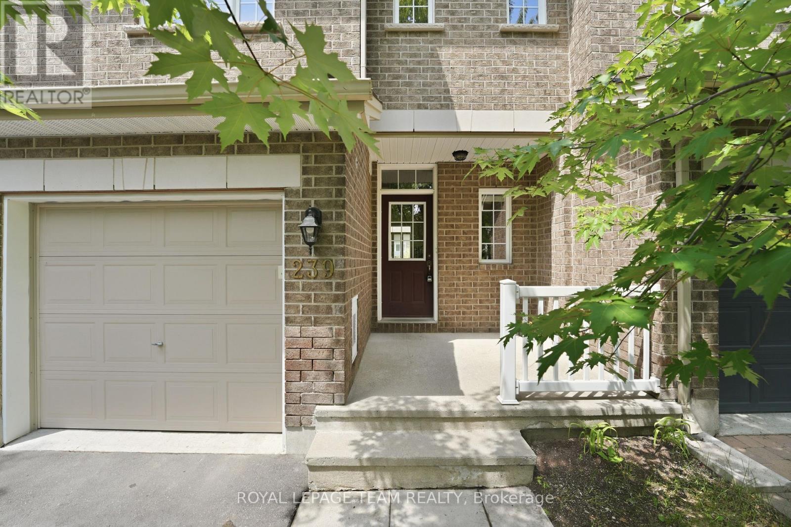 239 Tandalee Crescent, Ottawa, Ontario  K2M 0A2 - Photo 2 - X13544542