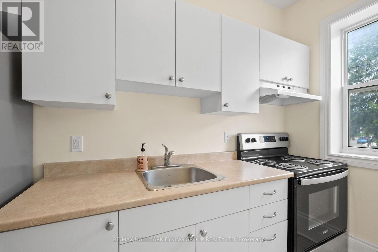 3 - 135 Concord Street S, Ottawa, Ontario  K1S 0Z3 - Photo 18 - X13544732
