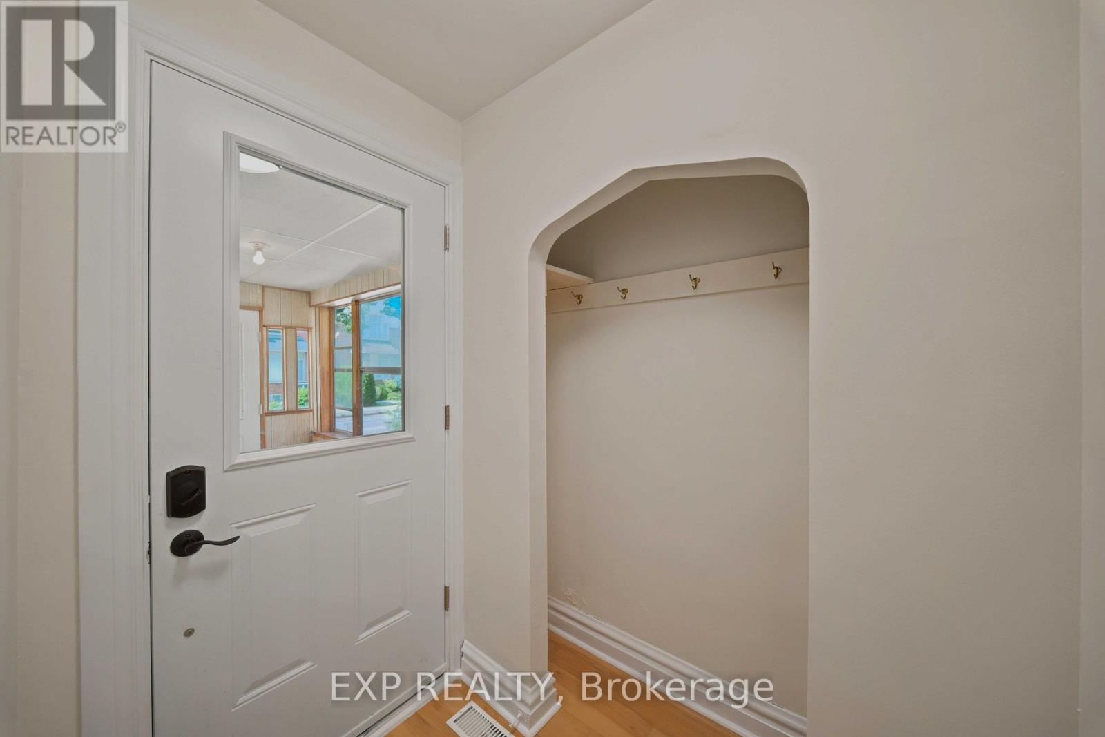 452 Sunnyside Avenue, Ottawa, Ontario  K1S 0S9 - Photo 3 - X13545094